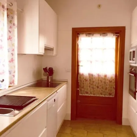 5bedroom,heated Pool,garden,100m Ocean 8 To 11p *